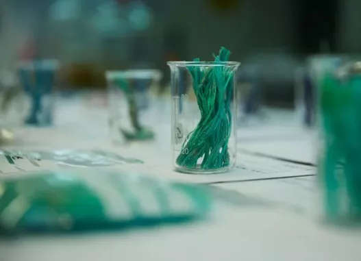 BMW fabrica piezas con redes de pesca recicladas 3