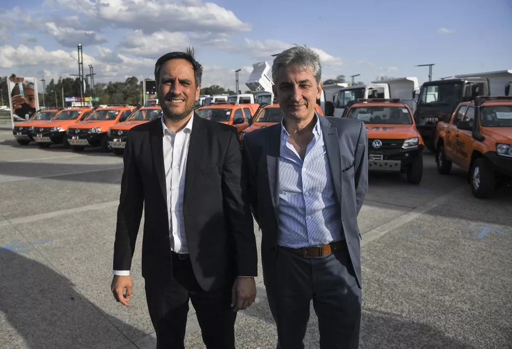 29-09-2022_camiones_camionetas_campamentos_moviles_y (1)