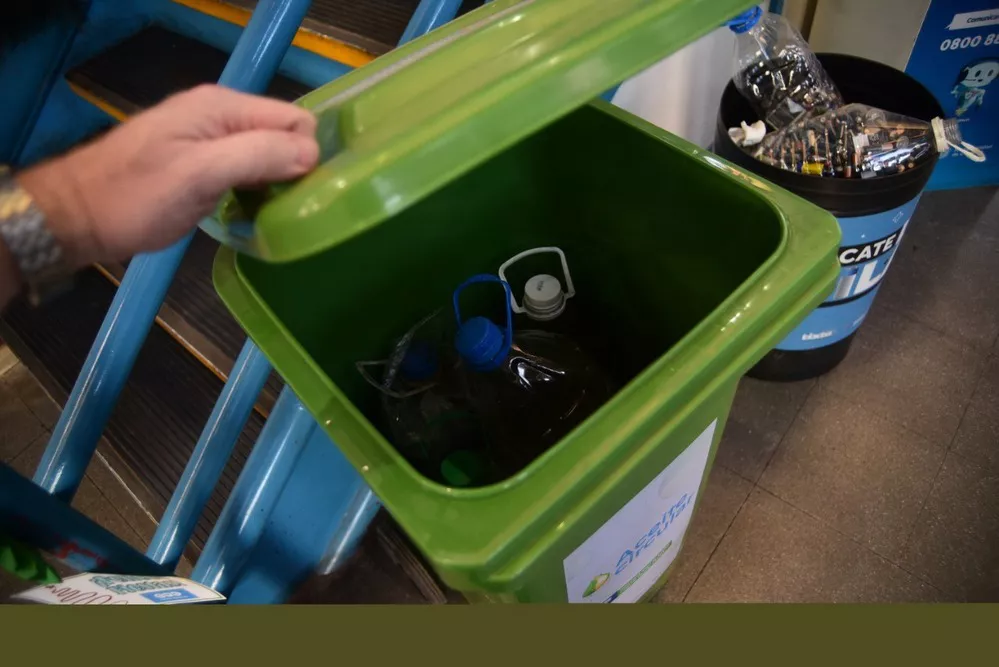 ECOOBJETIVO FOTO ACEITE USADO ACEITE CIRCULAR 1