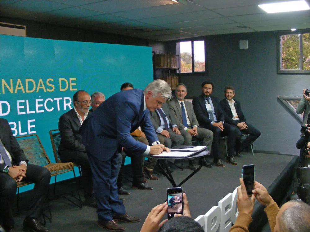 FOTO CUMBRE ECONOMIA CIRCULAR FOTO CONVENIO EPEC 2