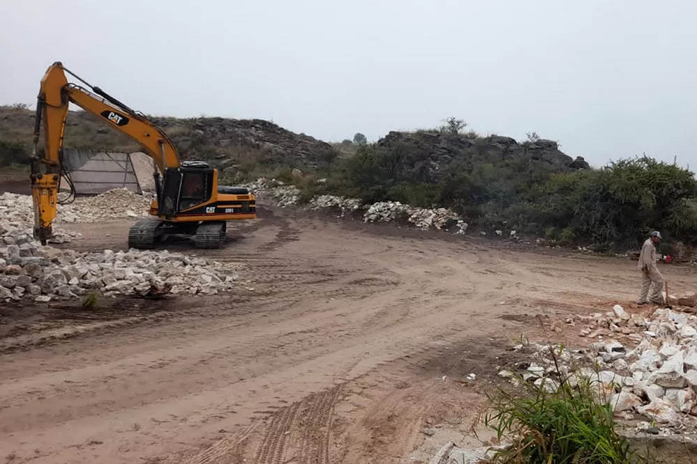 ECOOBJETIVO FOTO POLICIA AMBIENTAL CALAMUCHITA CANTERA prensa-3