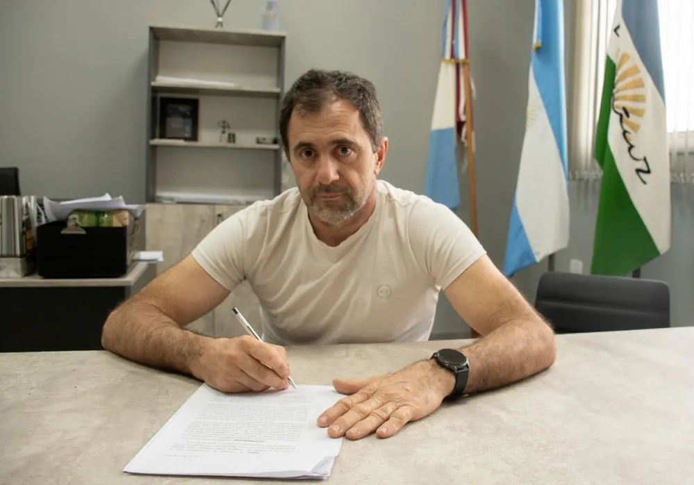 ECOOBJETIVO FOTO GEOCYCLE LASPIUR - Intendente Fernando Rodolfo Coassolo