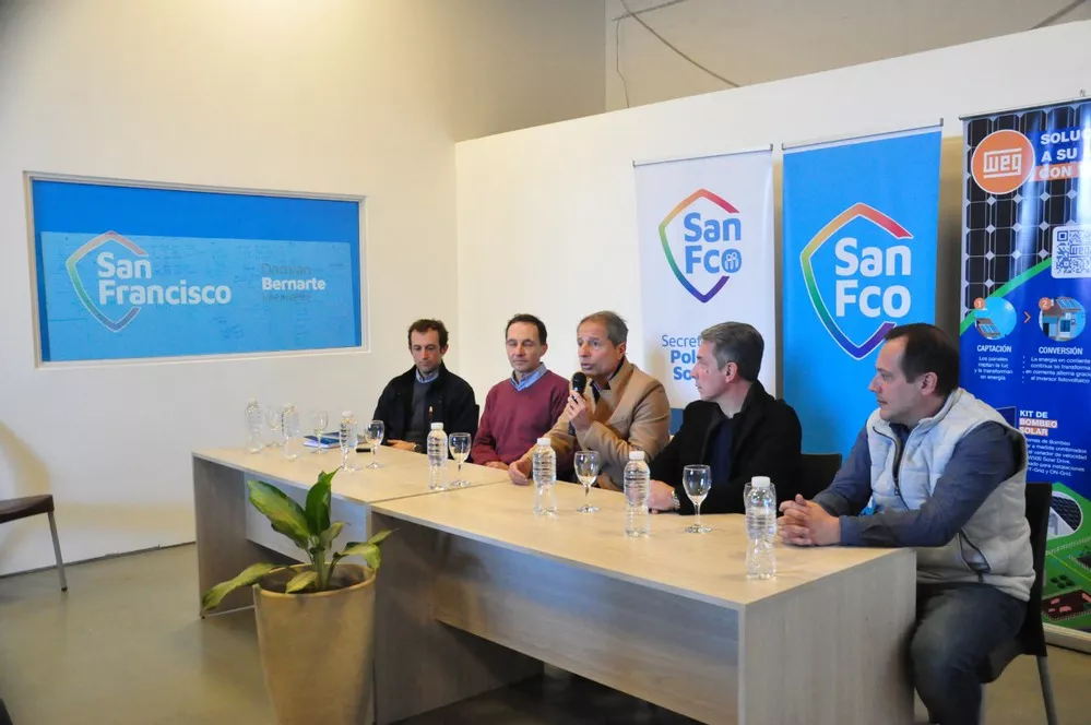 ECOOBJETIVO FOTO SAN FRANCISCO PANELES SOLARES