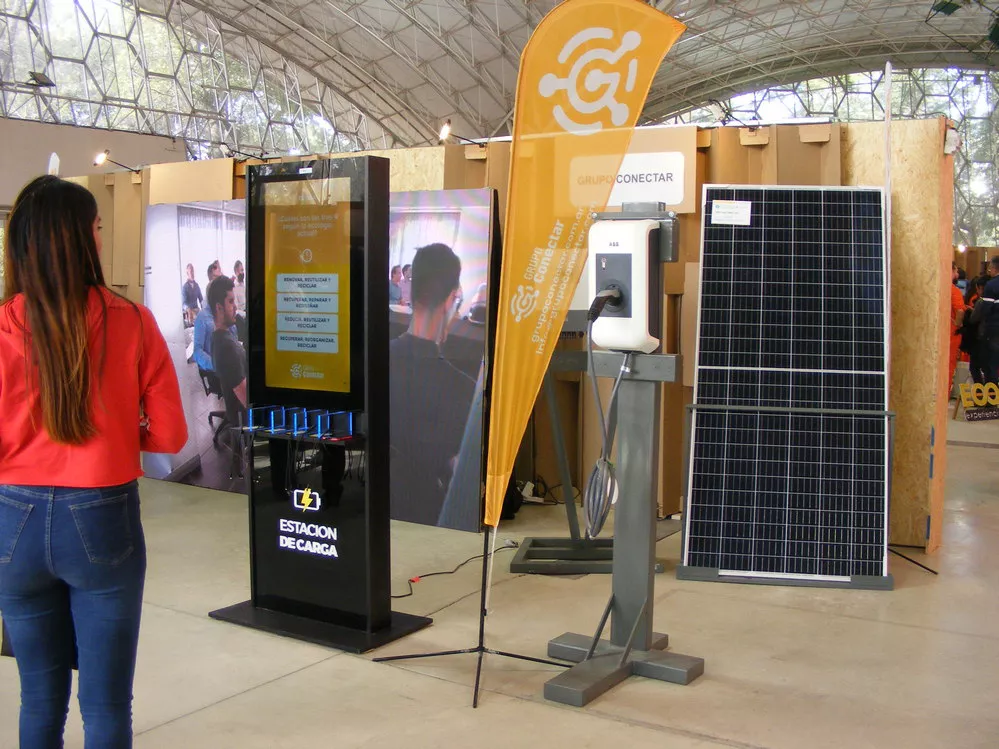 FOTO CUMBRE ECONOMIA CIRCULAR FOTOS FERIA 10