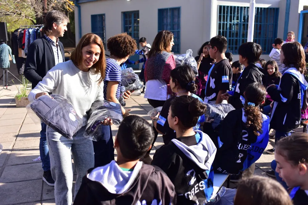 ECOOBJETIVO ESPECIAL AMBIENTE FLORES BUZOS