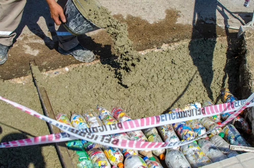 ECOOBJETIVO FOTO ALTA GRACIA RAMPAS ECOBOTELLAS 2