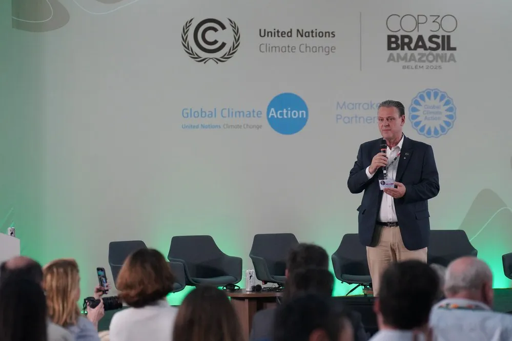 ECOOBJETIVO FOTO COP 30 RAIZ LANZAMIENTO