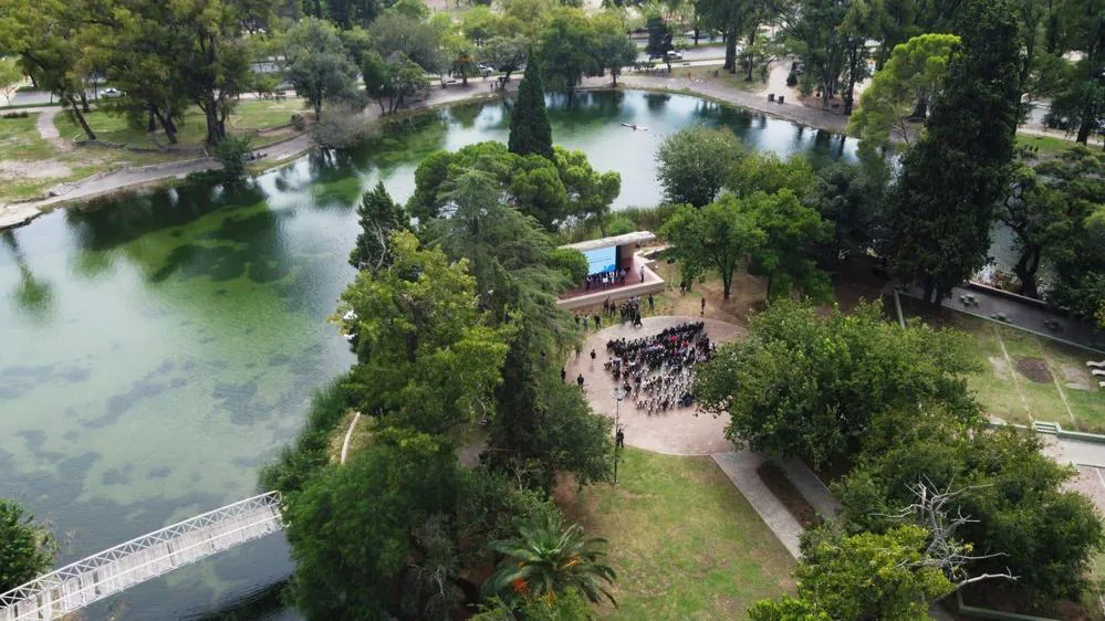 ECOOBJETIVO FOTO LIMPIEZA LAGO PARQUE SARMIENTO 1