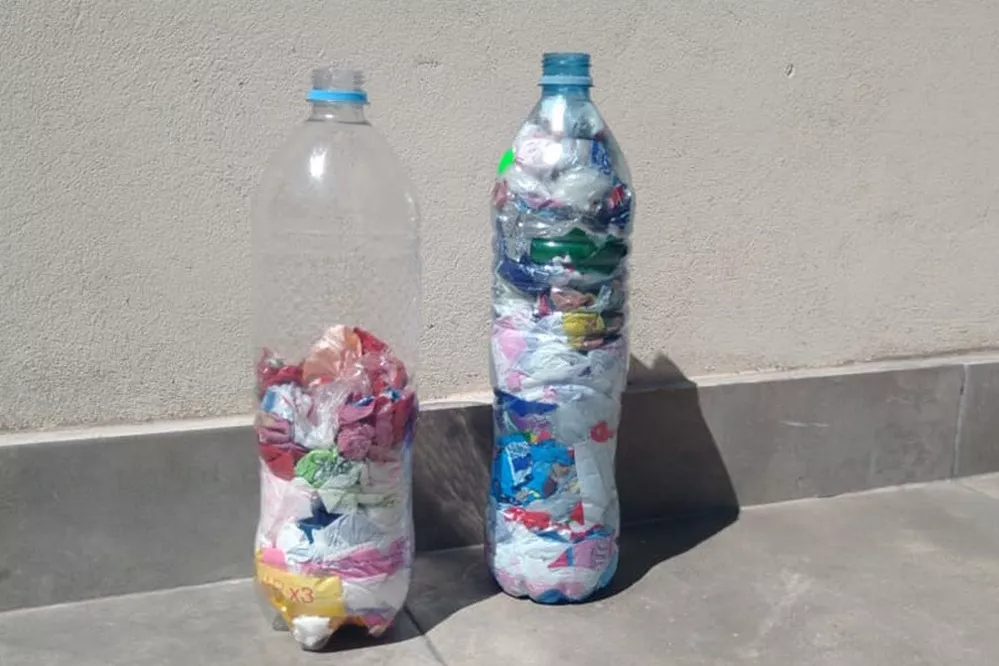 ECOOBJETIVO FOTO VILLA CARLOS PAZ ECOBOTELLAS