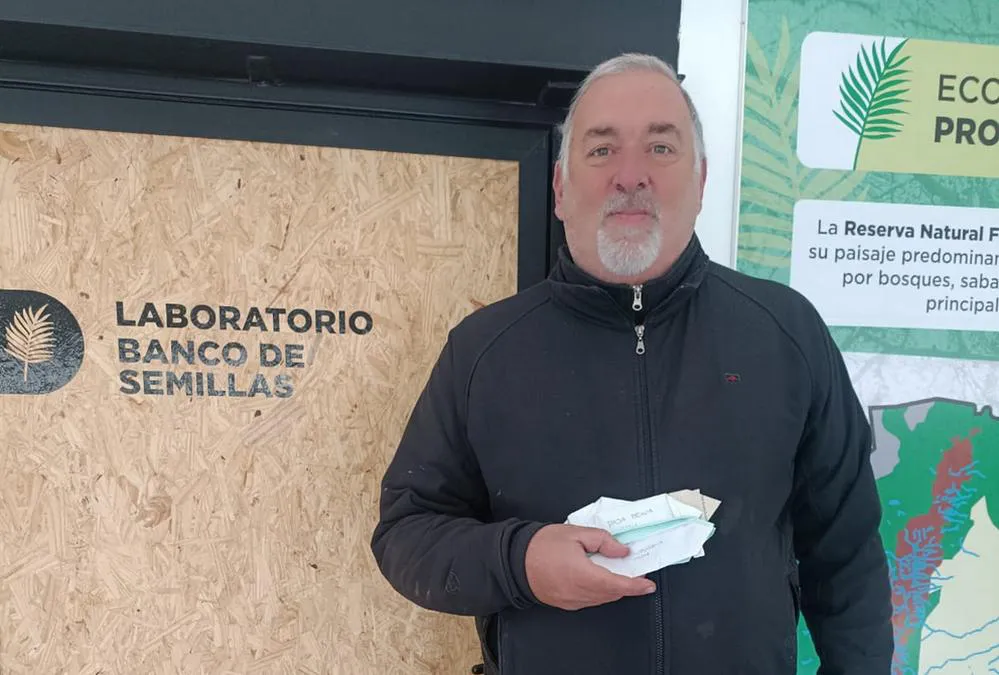 ECOOBJETIVO FOTO BELL VILLE ENTREGA SEMILLAS NATIVAS