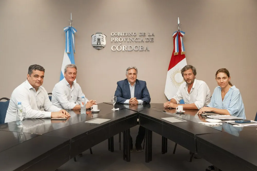 ECOOBJETIVO FOTO LLARYORA AVES ARG ANSENUZA