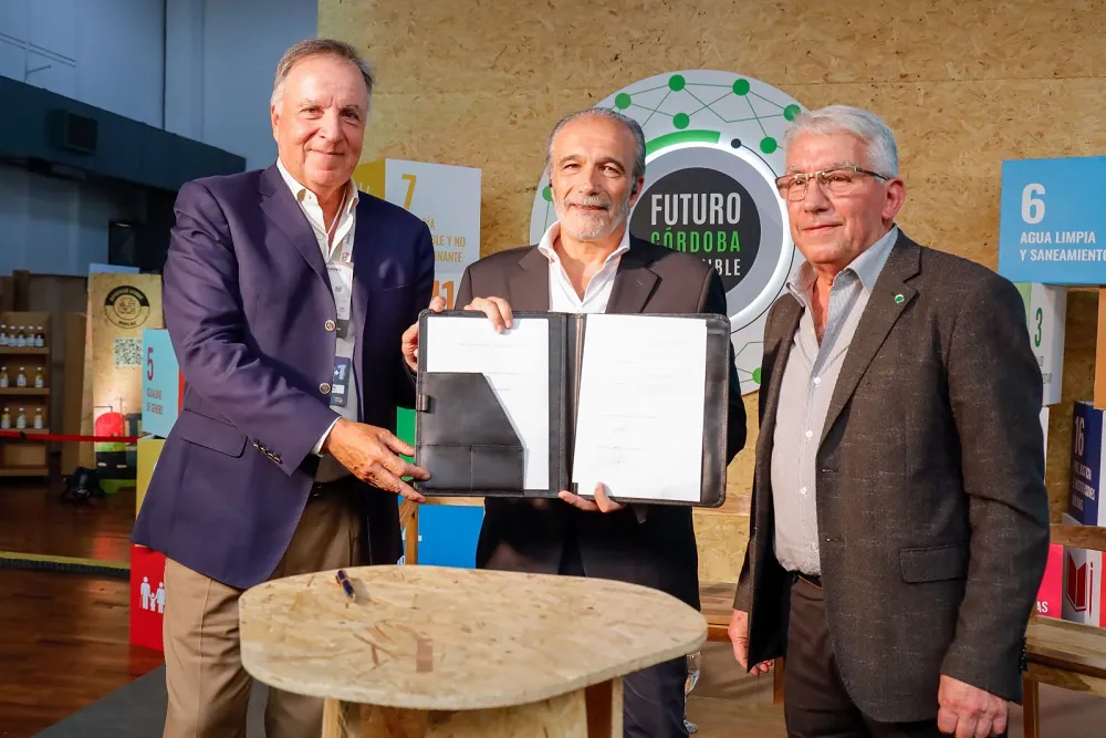 BANCOR convenio con Epec para desarrollar tres granjas solares