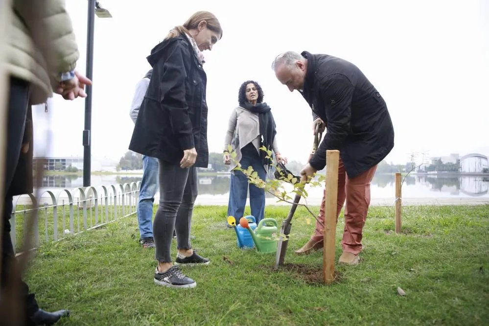 ECOOBJETIVO FOTO VILLA MARIA BOSQUE DE BOLSILLO ACCASTELLO FLORES 2