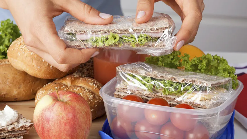 ECOOBJETIVO FOTO PLASTICO ECOPLAS conservación aliementos y reuso