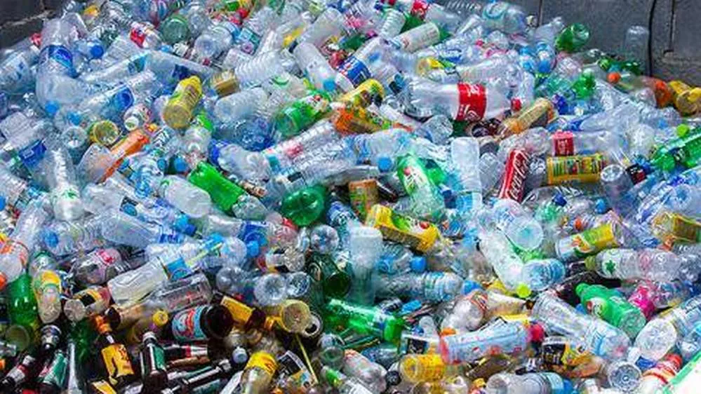 ECOOBJETIVO FOTO TERMOTANQUE RECICLADO BOTELLAS 2