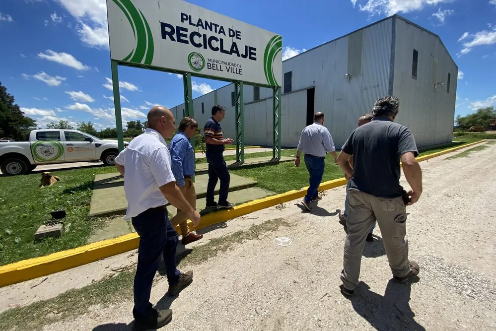 ECOOBJETIVO FOTO BELL VILLE VISITA AMBIENTE RSU 1