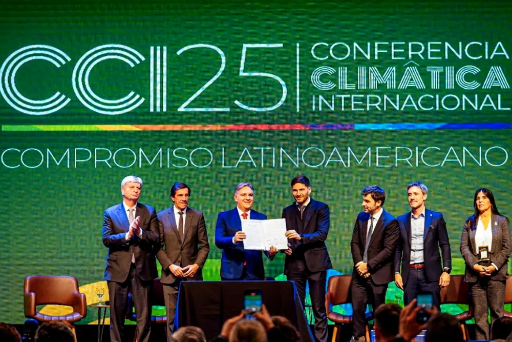 Acuerdo de gobernadores en la CCI_