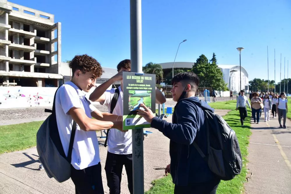 ECOOBJETIVO FOTO VILLA MARIA ESCUELA RECICLA
