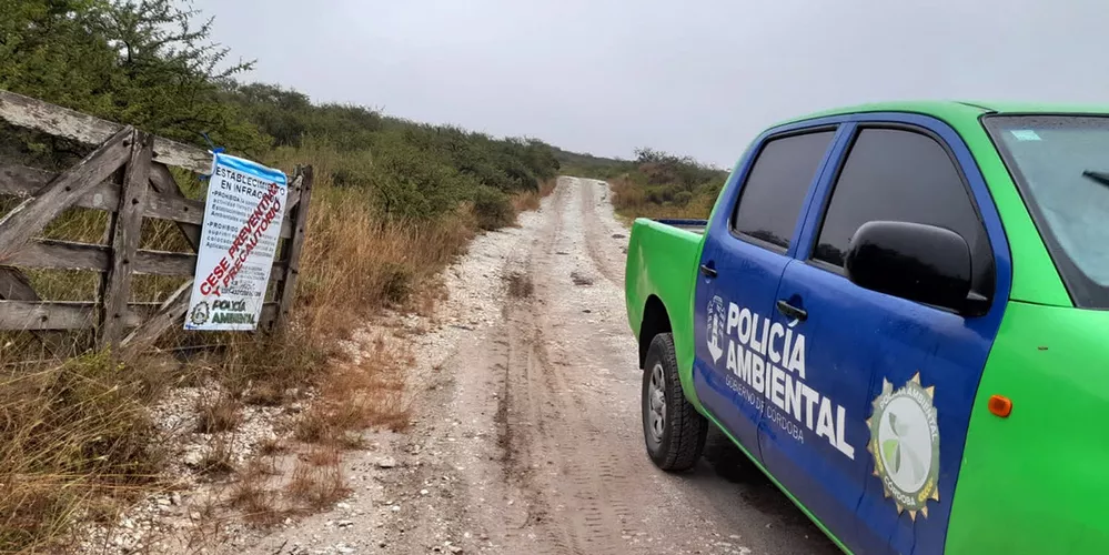 ECOOBJETIVO FOTO POLICIA AMBIENTAL CALAMUCHITA CANTERA foto_portal