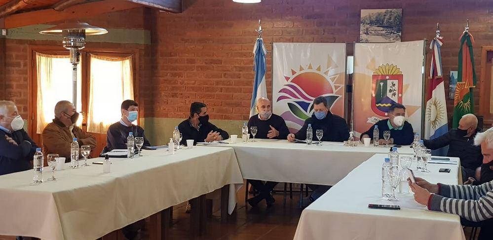 ECOOBJETIVO FOTO AGUA DE ORO REUNION CORMECOR