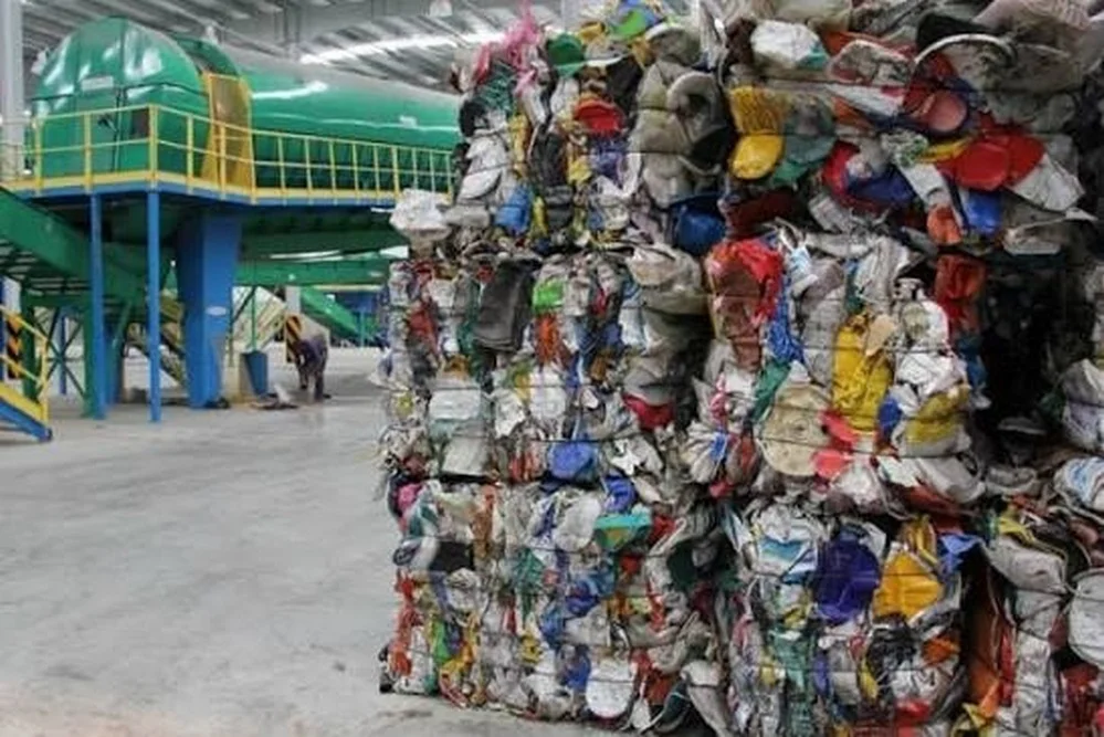 ECOOBJETIVO FOTO ECOPLAS RECICLADO PLASTICO 1