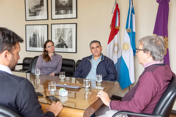 2023-12-18 Informe huella de carbono Biocor y UNC 01 portadas