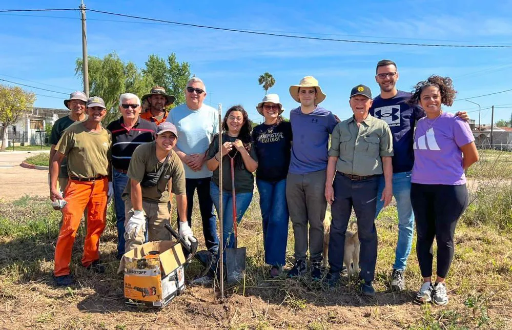 ECOOBJETIVO FOTO ARROYITO PLANTACION ALGARROBOS 1