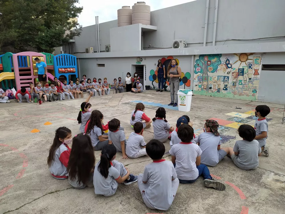 ECOOBJETIVO FOTO VILLA CARLOS PAZ GARCIA FERRE ECOBOTELLA