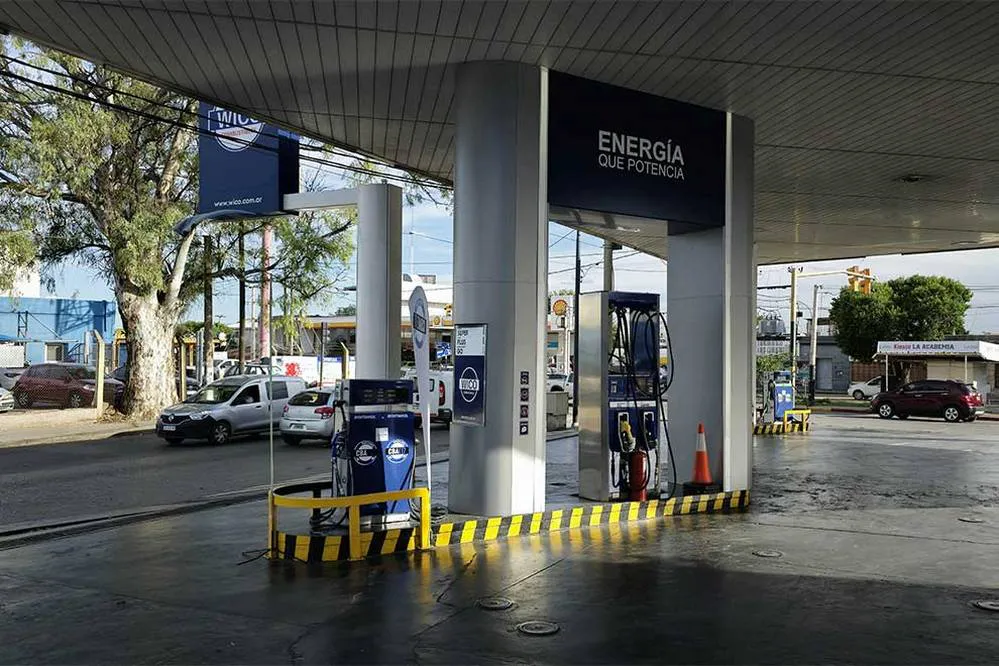 ECOOBJETIVO FOTO BIOCOMBUSTIBLE B20 E17 ESTACION DE SERVICIO