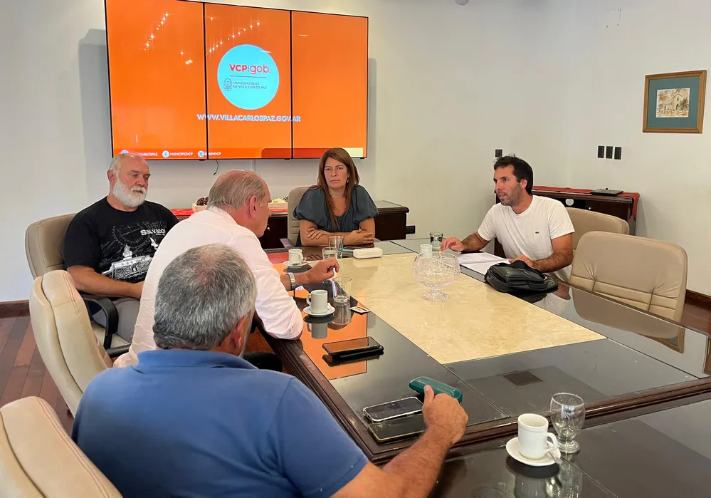 ECOOBJETIVO FOTO VILLA CARLOS PAZ VECINO SANEAMIENTO LAGO 1