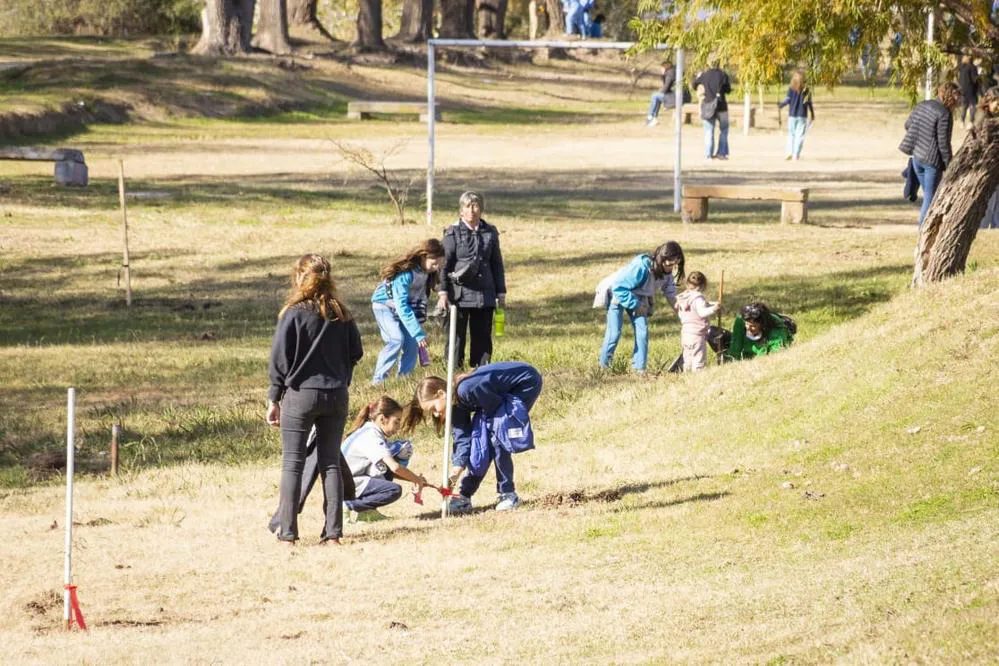 ECOOBJETIVO FOTO RIO CUARTO FORESTACION GALILEO