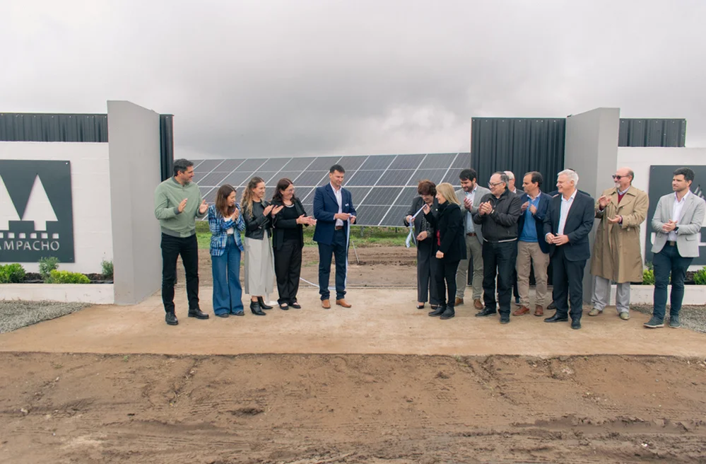 ECOOBJETIVO FOTO SAMPACHO Parque-Solar-Fotovoltaico-2