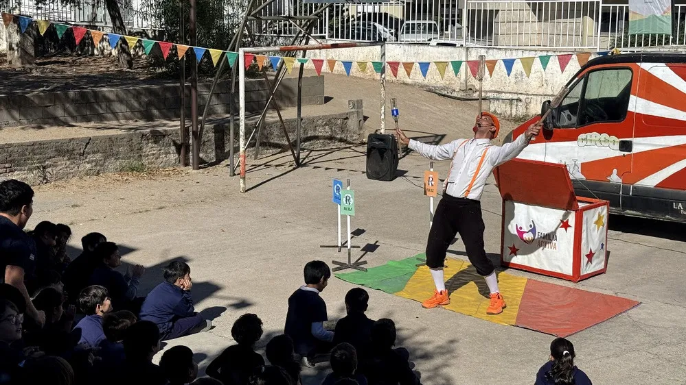 ECOOBJETIVO FOTO VILLA CARLOS PAZ CIRCO EDUCACION AMBIENTAL 2