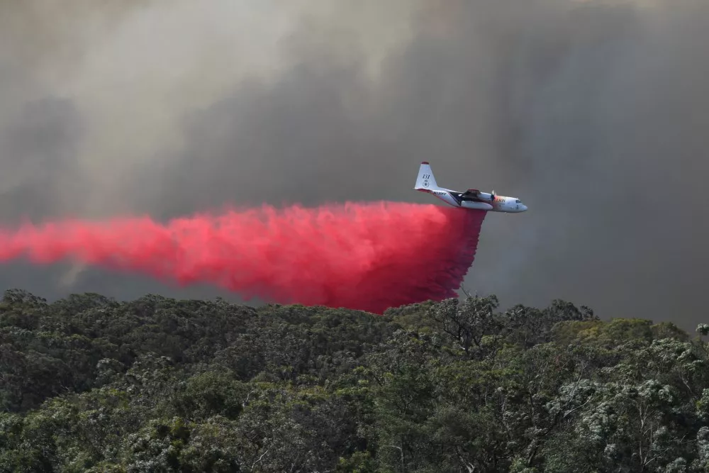 avion hidrante