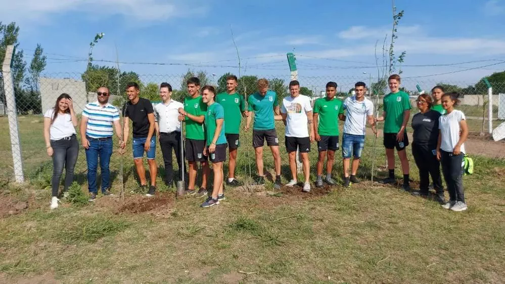 ECOOBJETIVO FOTO SPORTIVO BELGRANO FORESTACION