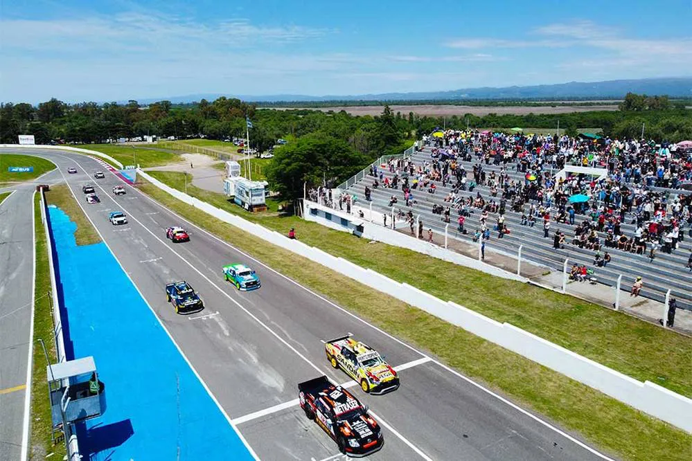 ECOOBJETIVO FOTO BIOCOMBUSTIBLE TC 2000 3